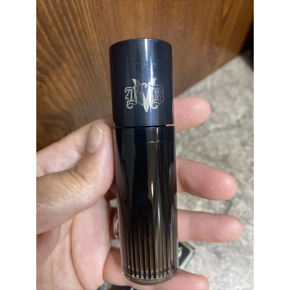 Kat Von D Liquid Gel Contour -‎ Fair Cool 90 - New in Box .57oz